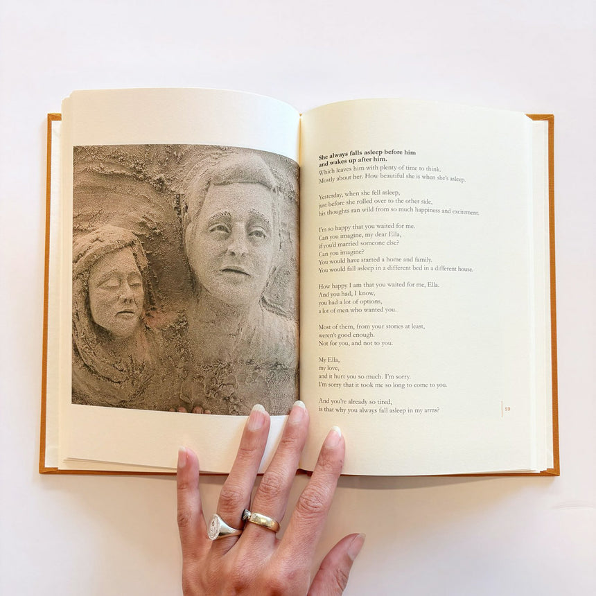 Sand Woman Book - English