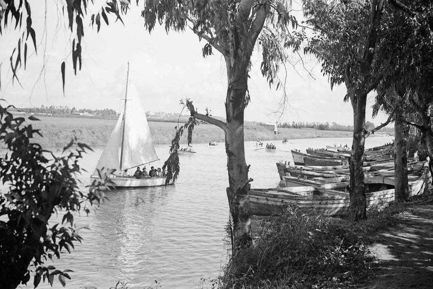 Sailboat in Yarkon River