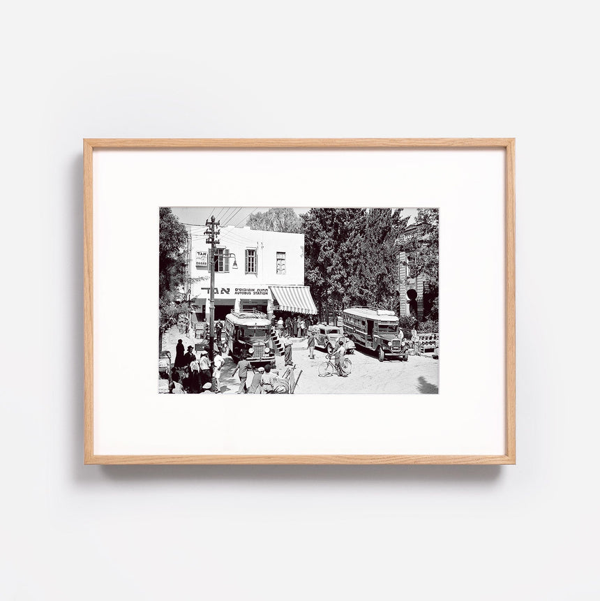 Light oak frame