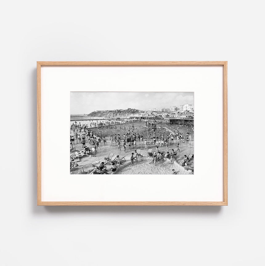 Light oak frame