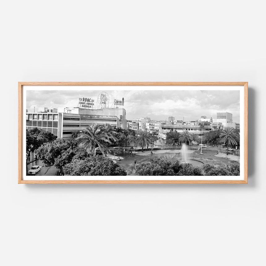 Light oak frame