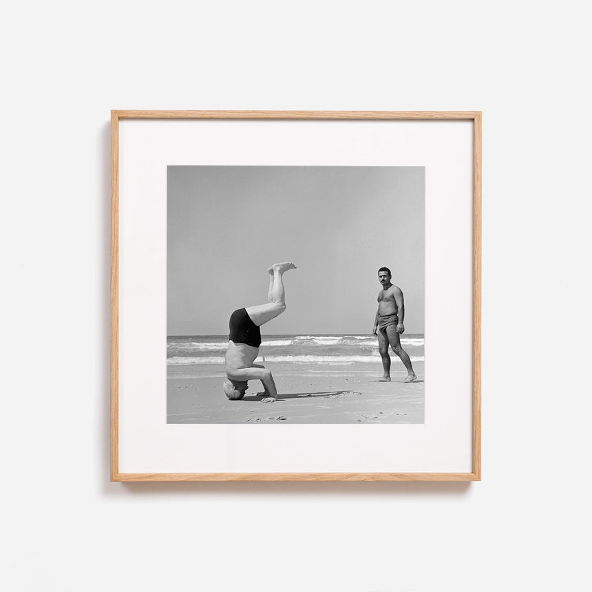 Ben Gurion on head (Full photo)