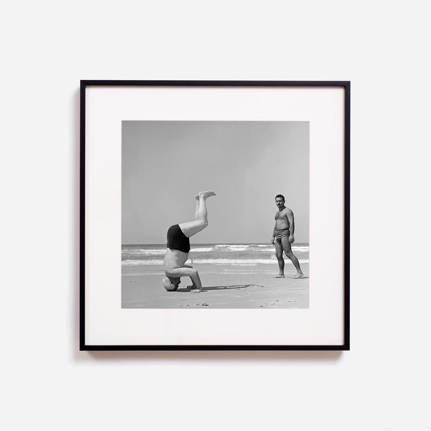 Ben Gurion on head (Full photo)