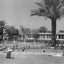 בריכת שחייה במלון גנים רמת אביב