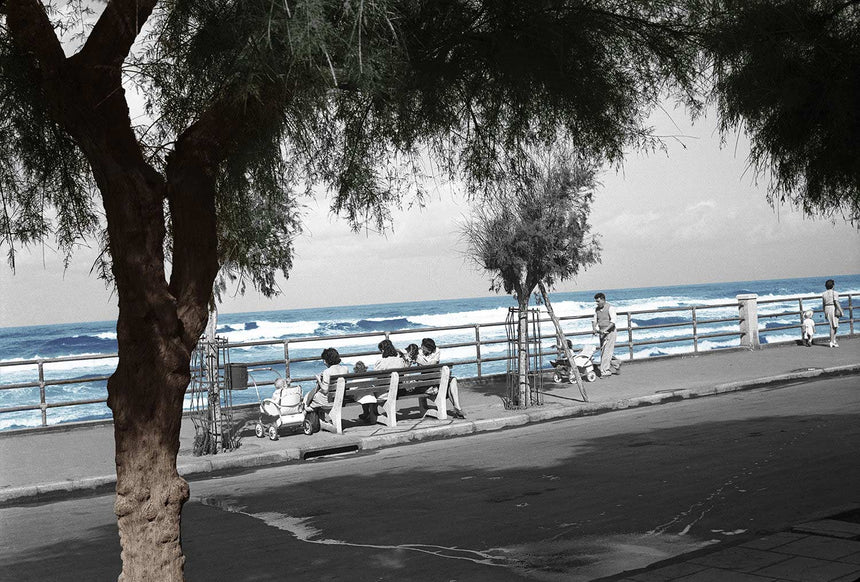 Tel-Aviv Promenade - Colorized